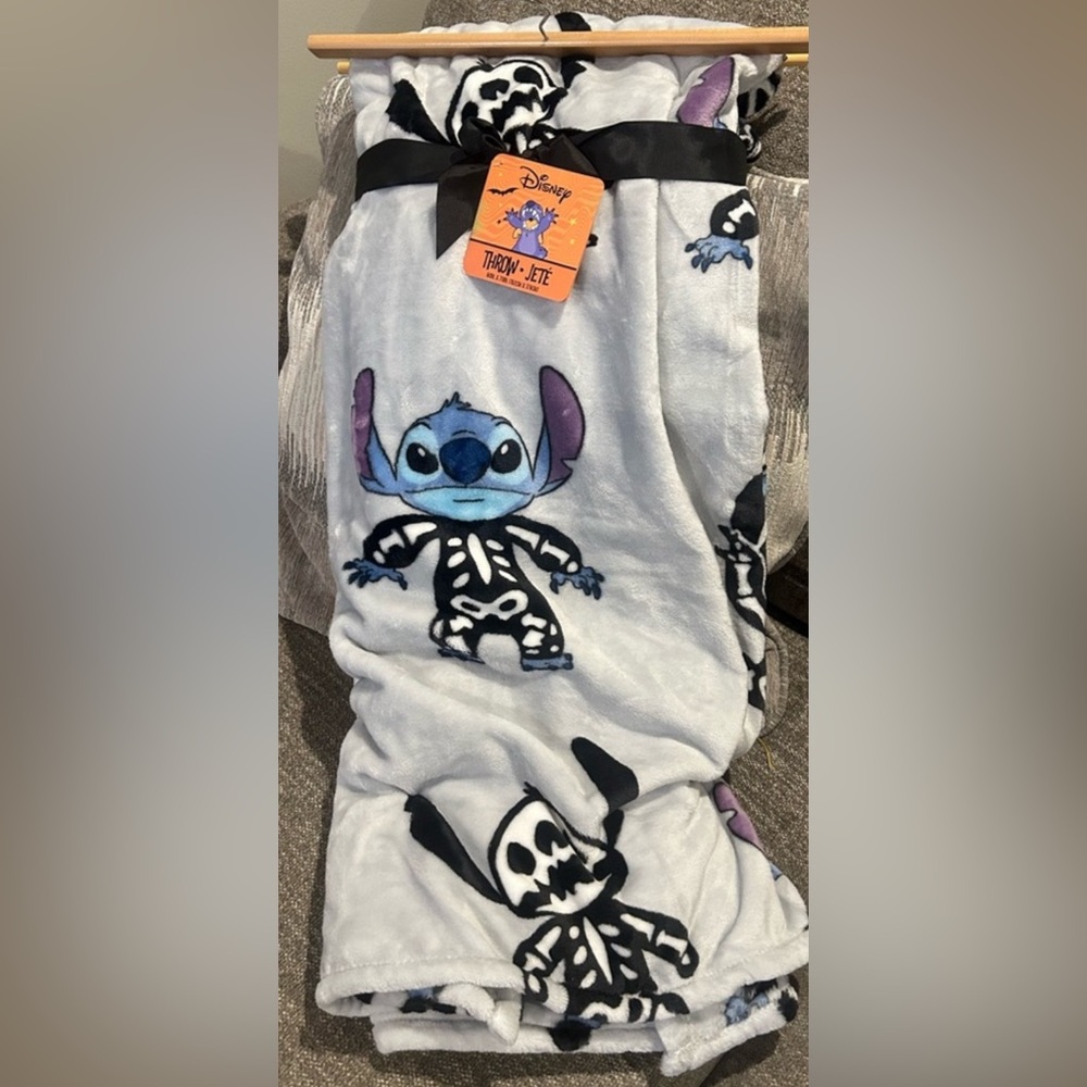 Disney Stitch - Picture 5 of 5